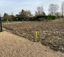 Notre terrain...500 m2 constructible et 500 autres pour le loisir :)