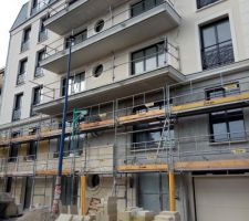 La façade de l'immeuble début novembre 2020 (le 8)
