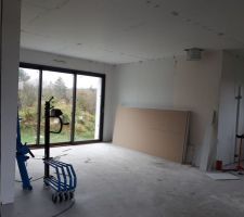 Bonjour, la maison avance tout doucement,  travail bien fait