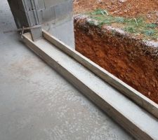 Coffrage pour seuils de baies vitr&eacute;es