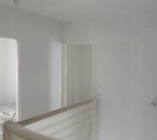 Debut des travaux interieur, peinture primaire de marque Gori au pistolet