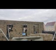 Fin elevation des murs RDC