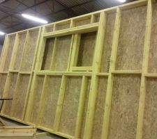 Les murs stockés a l'atelier de fabrication