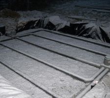 Installation du bac à sable en cours pour la fosse sceptique