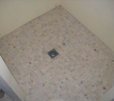 Carrelage sol douche &agrave; l'italienne