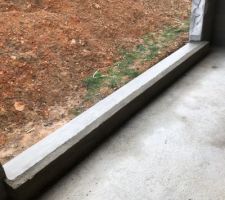 Seuil de la grande baie vitr&eacute;e