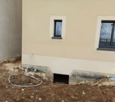 Toujours pas de PAC et de barreaux à la petite fenêtre malgre les mails. A savoir que la maison est prête à être livrée depuis début décembre 2020....