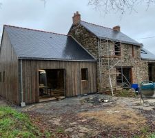 Façade maison pierre et bardage