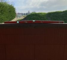 Appui de fenetre bomb&eacute;...&agrave; changer !