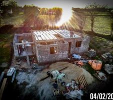 Pr&eacute;paration pour la dalle qui sera coul&eacute;e demain