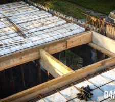 Pr&eacute;paration pour la dalle qui sera coul&eacute;e demain