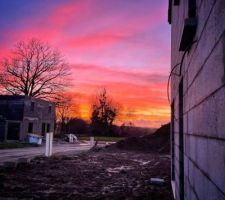 Coucher de soleil hivernal sur le lotissement