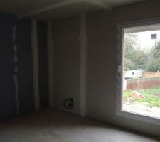 Cloisons achevées - la vue depuis une des chambres enfants