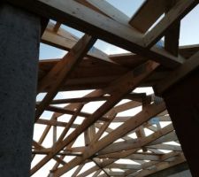 Jonction charpente cuisine/cellier
