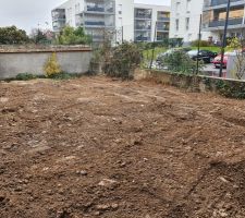 Remise en place des terres plus que partielle
