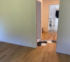 Incrustation carrelage dans le parquet