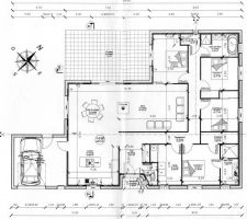 voici le plan de la maison avec  cuisine et sjour, salon, 3 chambres dont une avec dressing   salle d'eau avec douche  l'italienne , 1 bureau, 1 salle de jeux, 1 salle de bain (enfants), 2 wc et 1 garage.