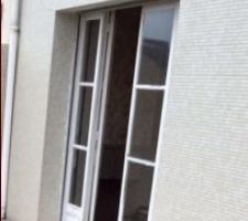 Fissures des linteaux sur la façade