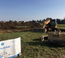 Les engins sur le terrain
Ils ont déjà commencé à creuser