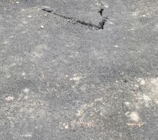 Macadam abimé