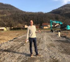 Il est content le maître d'oeuvre...hi hi (c'est qd même pas évident de gérer/piloter un tel projet !!)