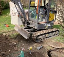 En esp&eacute;rant que le jardin du voisin ne d&eacute;guste pas trop...il sera bien &eacute;videment remis en &eacute;tat &agrave; nos frais