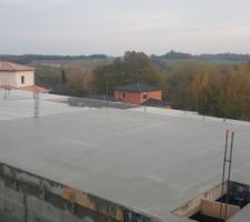Dalle du garage aussi coulée