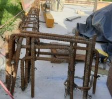Ferraillage du surbot. Détail du ferraillage du petit retour de 40cm au niveau de la porte du garage.