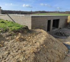 Elévation des murs du sous-sol et vide sanitaire