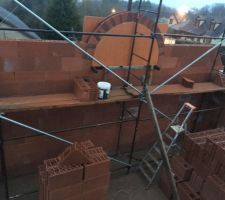 Place à la demi lune !