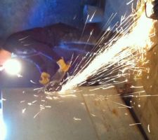 Découpe de la cuve à fuel