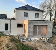 Enfin le crépi ,ça prend forme
