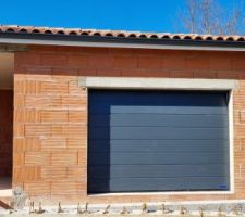 Porte de garage posée