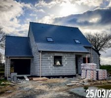 Pose des Velux et toiture terminée