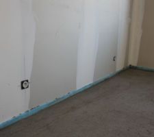 Chambre enfant : place pour le lit