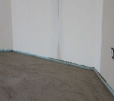 Salon : zoom sur 2 pans du bow-window