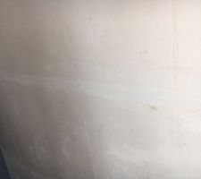 Fissure traversante murs porteurs qui suit la salle de bain et la dalle qui est perpendiculaire au murs