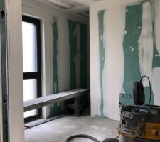 Salle de bain du 1er Etage avant pon&ccedil;age