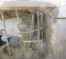 Création d'un soubassement pour l'extension du poteau en béton armé