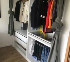 Dressing terminé à l'étage on en a fait 3 comme celui ci dans chacune es chambres de nos filles - Ikea