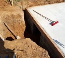 Creusement de la cours anglaise pour accès au vide sanitaire