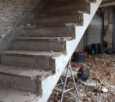 Escalier durant les travaux de démolition