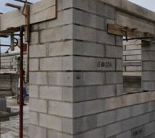 El&eacute;vation des murs : 4&egrave;me jour