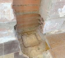 Je trace l'int&eacute;rieur de l'&eacute;l&eacute;ment de pilier au sol.