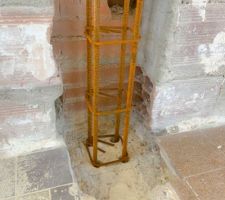 Je v&eacute;rifie le positionnement du ferraillage.