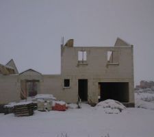 La maison sous la neige