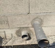 Des barbacanes ont &eacute;t&eacute; mise a diff&eacute;rents endroits de mon vide sanitaire afin que l'eau puisse s'&eacute;vacuer