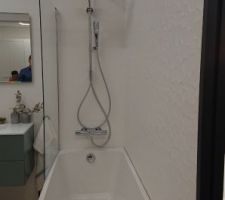 Choix de la colonne et paroi de la baignoire