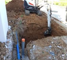 Début des raccordement plus pose des gaine de raccordement électrique et Telecom  par mon terassier là société GMJ-TP