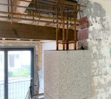 D&eacute;tail de la jonction en ferraillage du poteau et linteau.